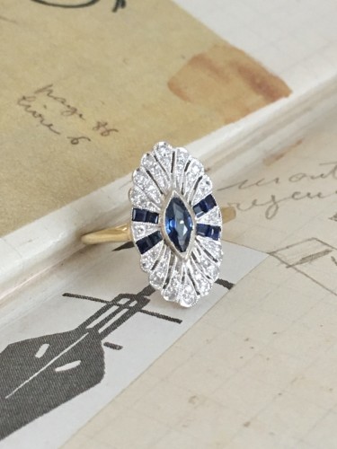Bijouterie, Joaillerie Bagues - Bague Art Déco en or jaune, saphirs et diamants