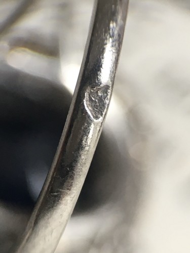 Art Déco - Art Deco platinum ring, set with a sapphire and diamonds