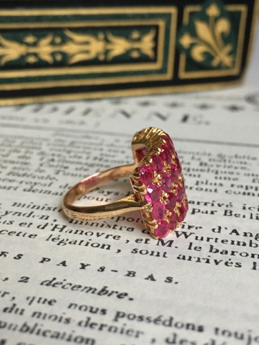  - Rectangular ring in yellow gold and rubies