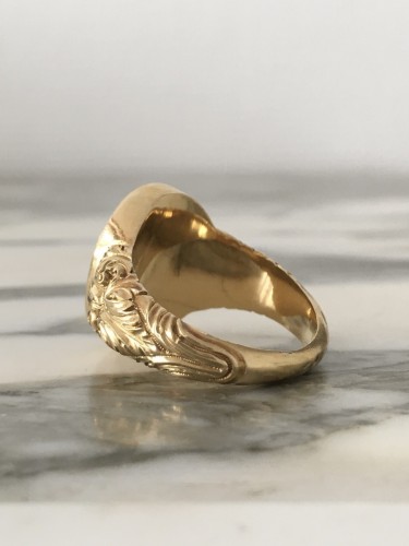 Antiquités - Signet Ring In Yellow Gold, Pope Gregory XVI (1765 - 1846)