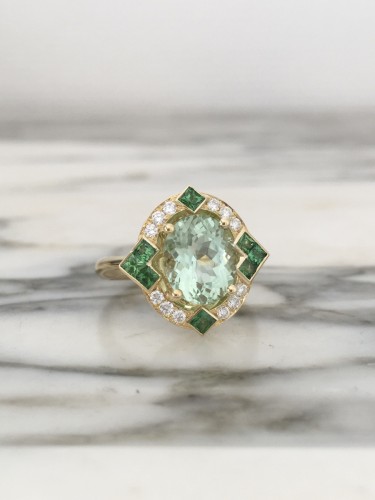 Bague en or jaune tourmaline verte, diamants et Tsavorites - 