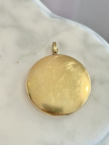 Antiquités - Art Nouveau pendant photo holder in yellow gold