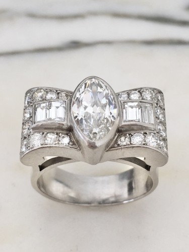 Art Deco Tank Ring in platinum and diamonds 3.16 Ct - Antique Jewellery Style Art Déco