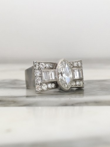 Art Deco Tank Ring in platinum and diamonds 3.16 Ct - 