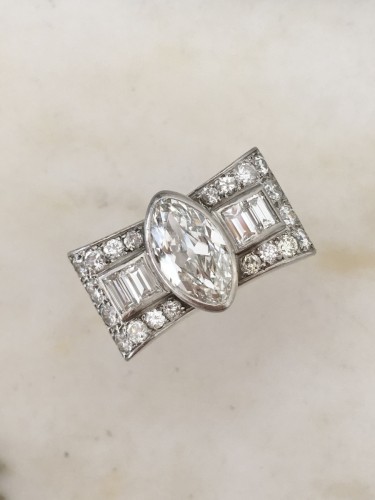 Art Deco Tank Ring in platinum and diamonds 3.16 Ct - Art Déco