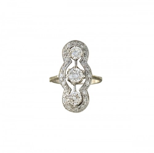Vintage ring in 18k white gold and diamonds
