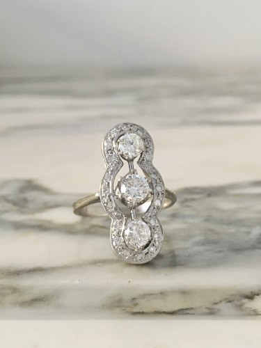 Vintage ring in 18k white gold and diamonds - 