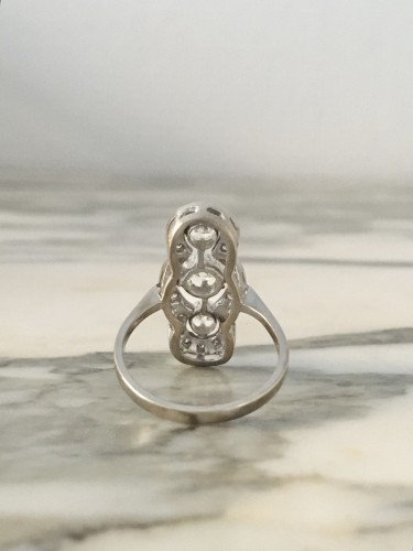  - Vintage ring in 18k white gold and diamonds