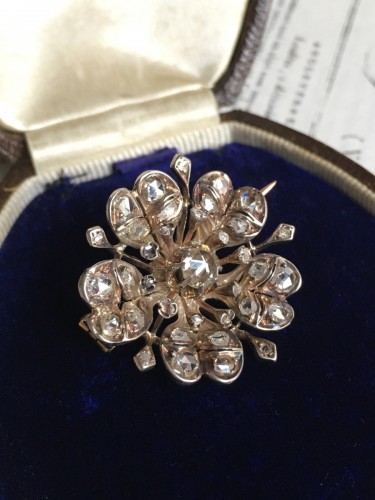Bijouterie, Joaillerie Broche - Broche fleur fin 19e siècle en or rose et argent et diamants