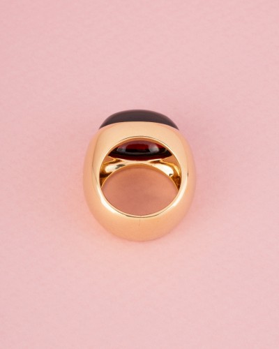 Antiquités - Pomellato - Importante bague en or et grenat