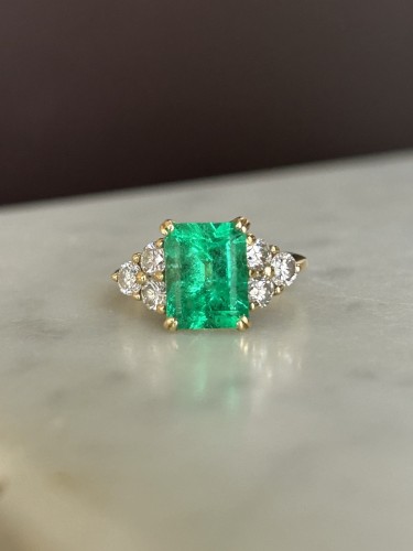 Ring in gold Colombian emerald 3.02 Ct and diamonds - Antique Jewellery Style 