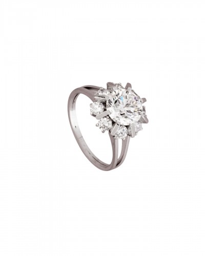 Bague marguerite en platine et diamants 2,89 ct