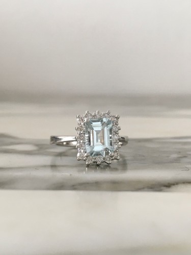 Bague en or blanc sertie d’une aigue-marine et diamants - Bijouterie, Joaillerie Style 