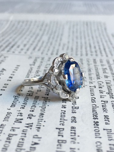 Antiquités - Bague Belle Époque saphir Ceylan non chauffé 3,55 ct et diamants