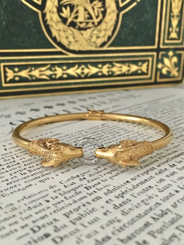 Bracelet deux têtes de béliers en or et diamants - Maison Tres Or