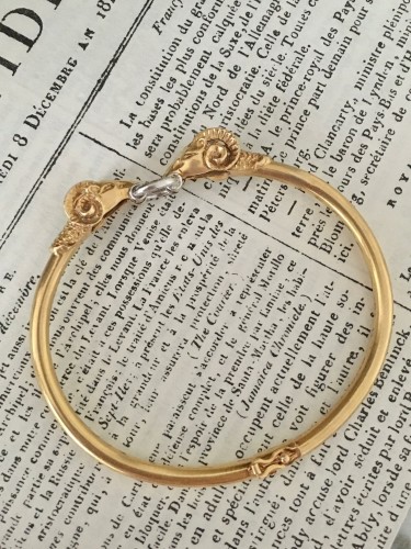 Années 50-60 - Bracelet deux têtes de béliers en or et diamants