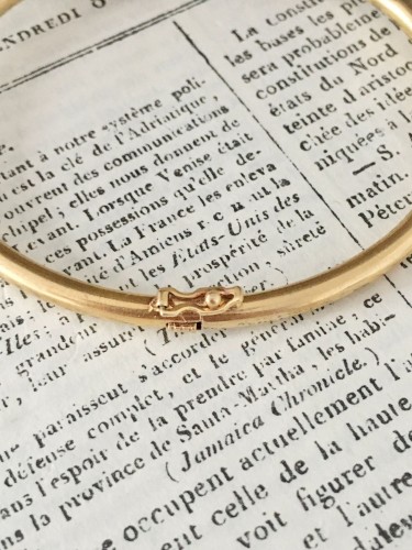 Antiquités - Bracelet deux têtes de béliers en or et diamants