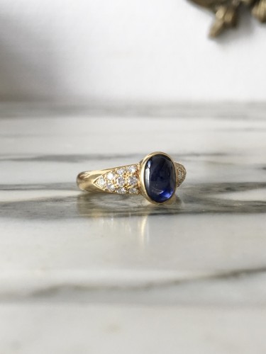 Bague en or jaune saphir et diamants - Maison Tres Or