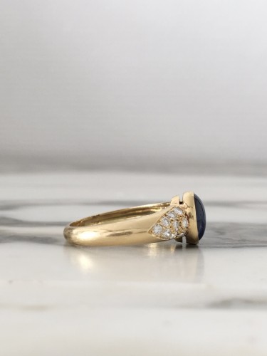 Antiquités - Bague en or jaune saphir et diamants