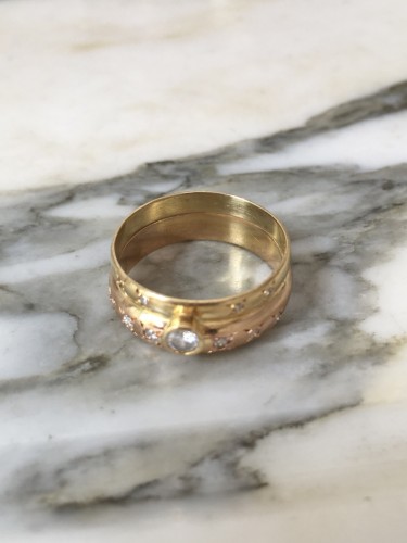 20th century - Bague en or jaune et rose et diamants