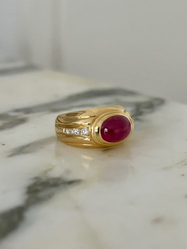 Yellow gold, ruby and diamond ring - 