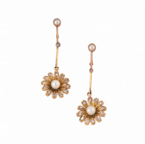 Boucles d’oreilles anciennes Art nouveau en or jaune, perles et diamants