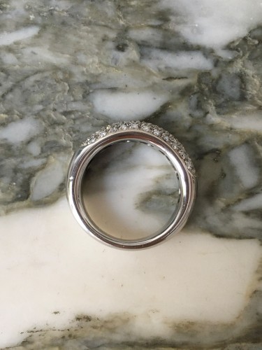 Antiquités - Damiani ring in white gold with diamonds