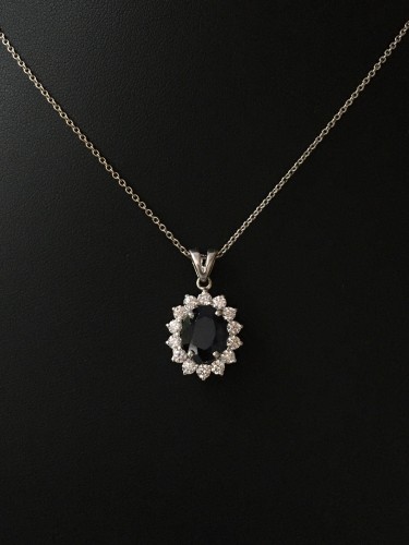 Antiquités - White gold necklace with sapphire and diamonds