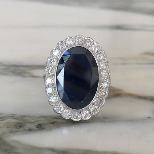 Stunning white gold daisy ring with sapphire and diamonds - Antique Jewellery Style 