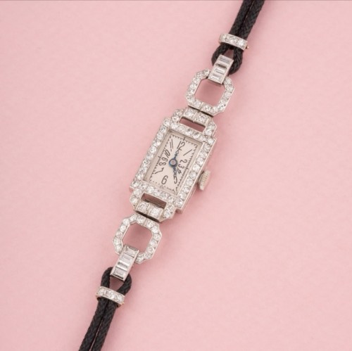 Horology  - Art Deco watch in platinum and diamonds