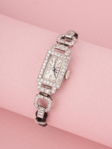 Art Deco watch in platinum and diamonds - 