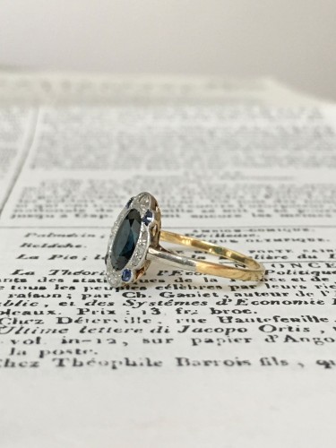 Art Déco - Bague Art-Déco en or jaune et platine saphir et diamants