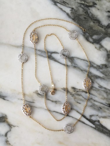  - Collier sautoir en or blanc et jaune