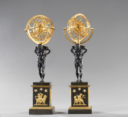 Paire de sphères armillaires supportées par des Atlas - Objet de décoration Style Restauration - Charles X