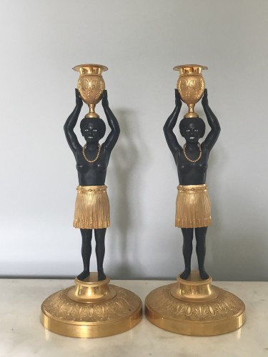 Paire de bougeoirs "au Sauvage" d'époque Consulat - Luminaires Style Empire