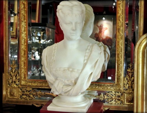 White marble bust signed h icard - 