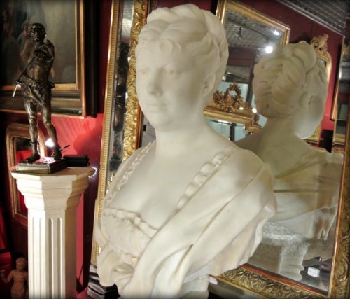 Antiquités - White marble bust signed h icard