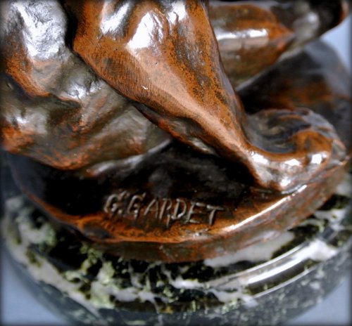 Art Déco - Statuette en bronze signée G GARDET