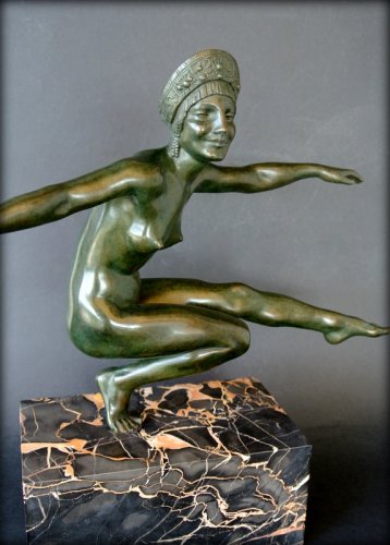 Art déco bronze figure by zinsky - Art Déco