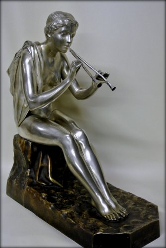 Art Déco - Muse, bronze argenté signé OBIOLS