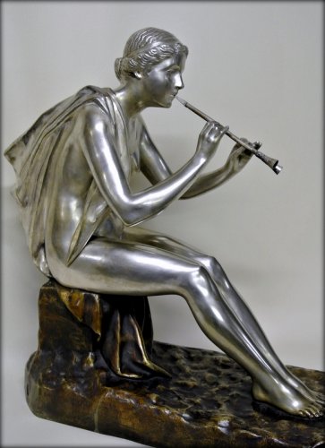 Antiquités - Muse, bronze argenté signé OBIOLS