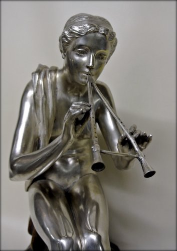 Antiquités - Muse, bronze argenté signé OBIOLS
