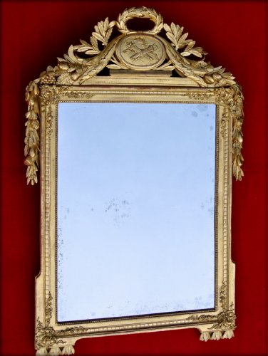 Miroirs, Trumeaux  - Miroir Louis XVI à fronton