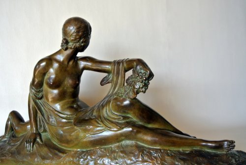 Sculpture  - &quot;Venus et Cupidon&quot; statue signed Joe Descomps