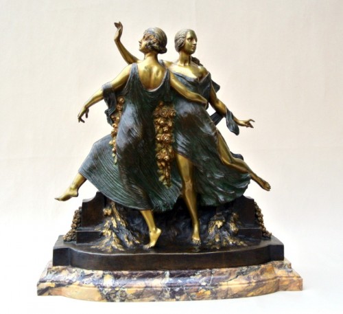 20th century - Art-Nouveau statue signed J D Guirande ( Joe Descomps)