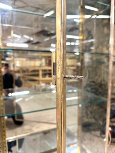 Antiquités - Vitrine de magasin en laiton, vers 1920