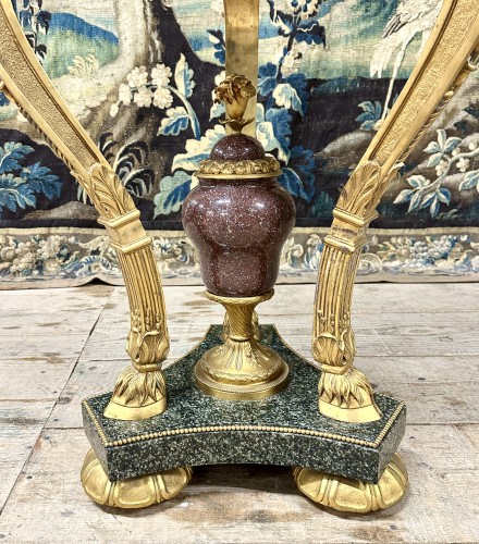 20th century - ram pedestal table In gilt bronze, marble and porphyry. Louis XVI style