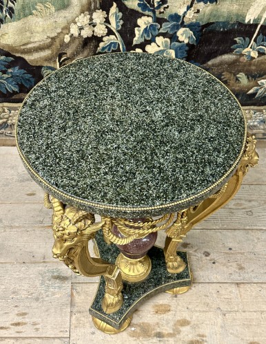 Antiquités - ram pedestal table In gilt bronze, marble and porphyry. Louis XVI style
