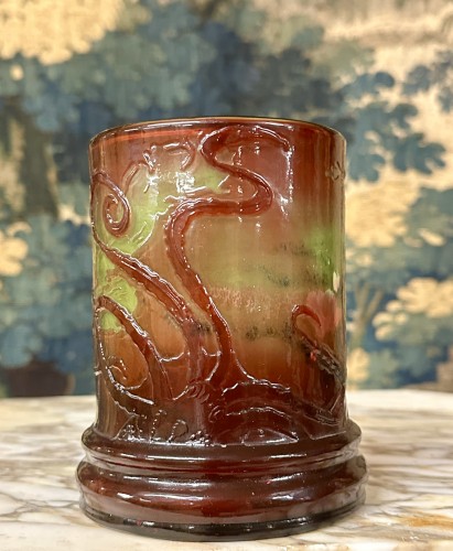 Art nouveau - Emile Gallé - Vase à décor de pieuvre et fonds marins
