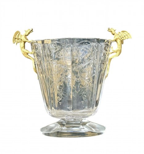 Crystal Vase With Dragon